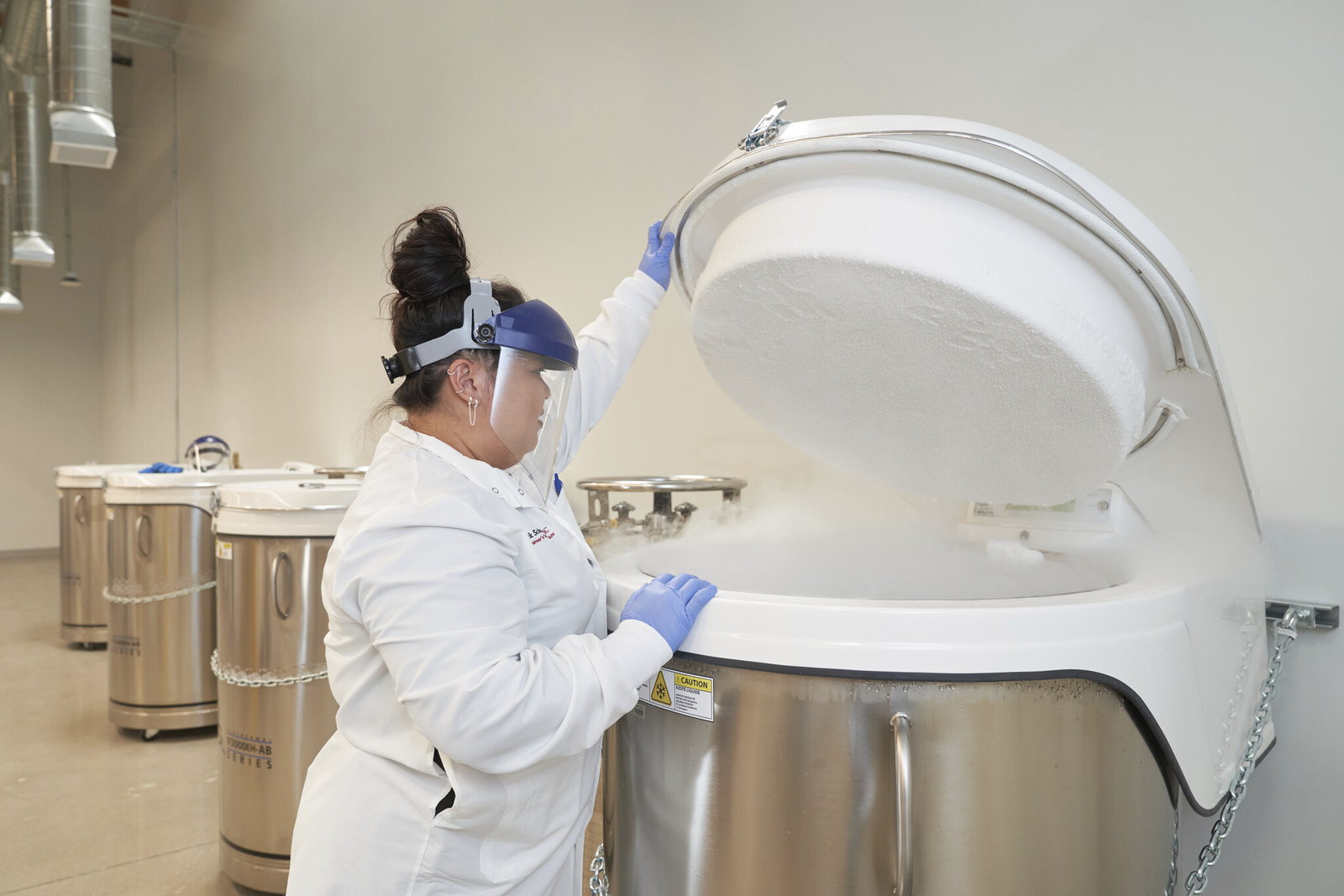 Liquid nitrogen storage in the ACTC Biobank